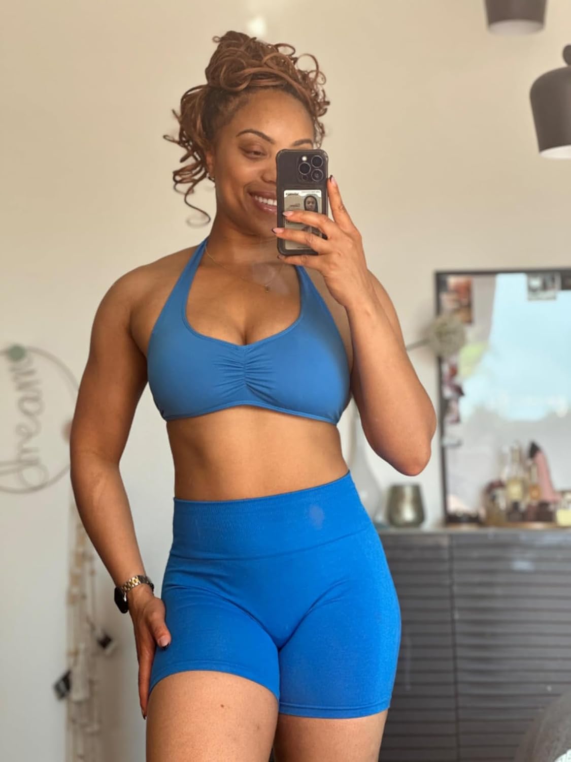 Detalle de JOYSPELS Seamless High Waisted Gym Shorts with Scrunch Bum — UK Fit