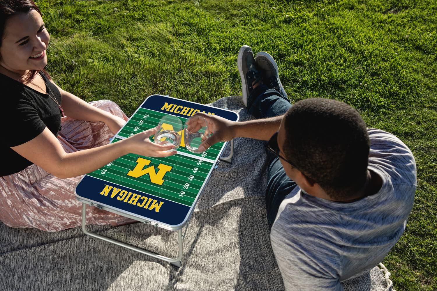 Thumbnail 1 de PICNIC TIME NCAA Concert Portable Small Folding Mini Picnic Table
