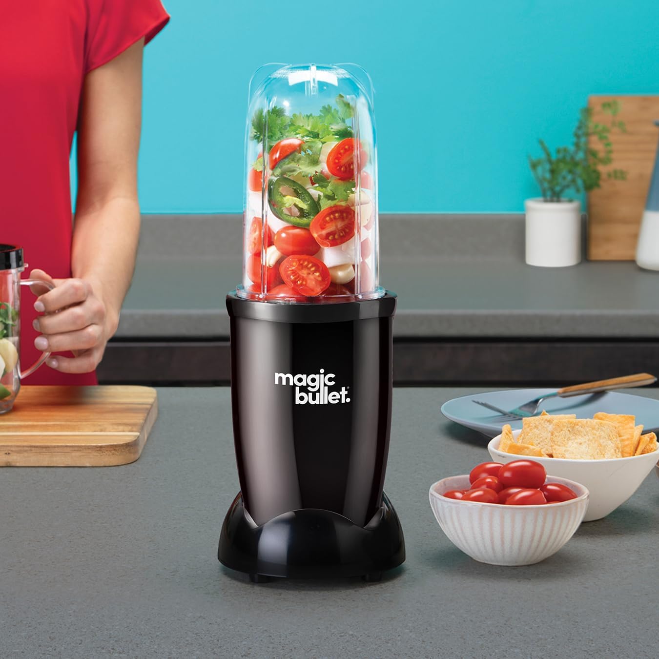 Detalle de magic bullet Blender 7pc Set in Black (10,000 RPM) – compact, portable blender for smoothies, soups & more
