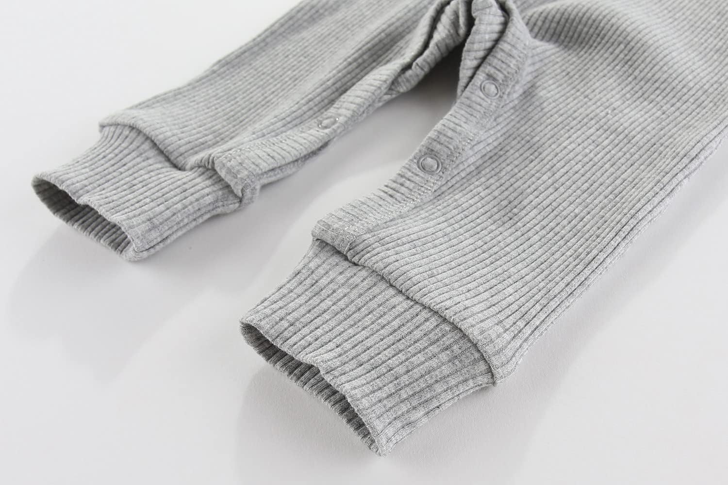 Detalle de Chamie Baby Knitted Long-Sleeve Romper for 0–24 Months