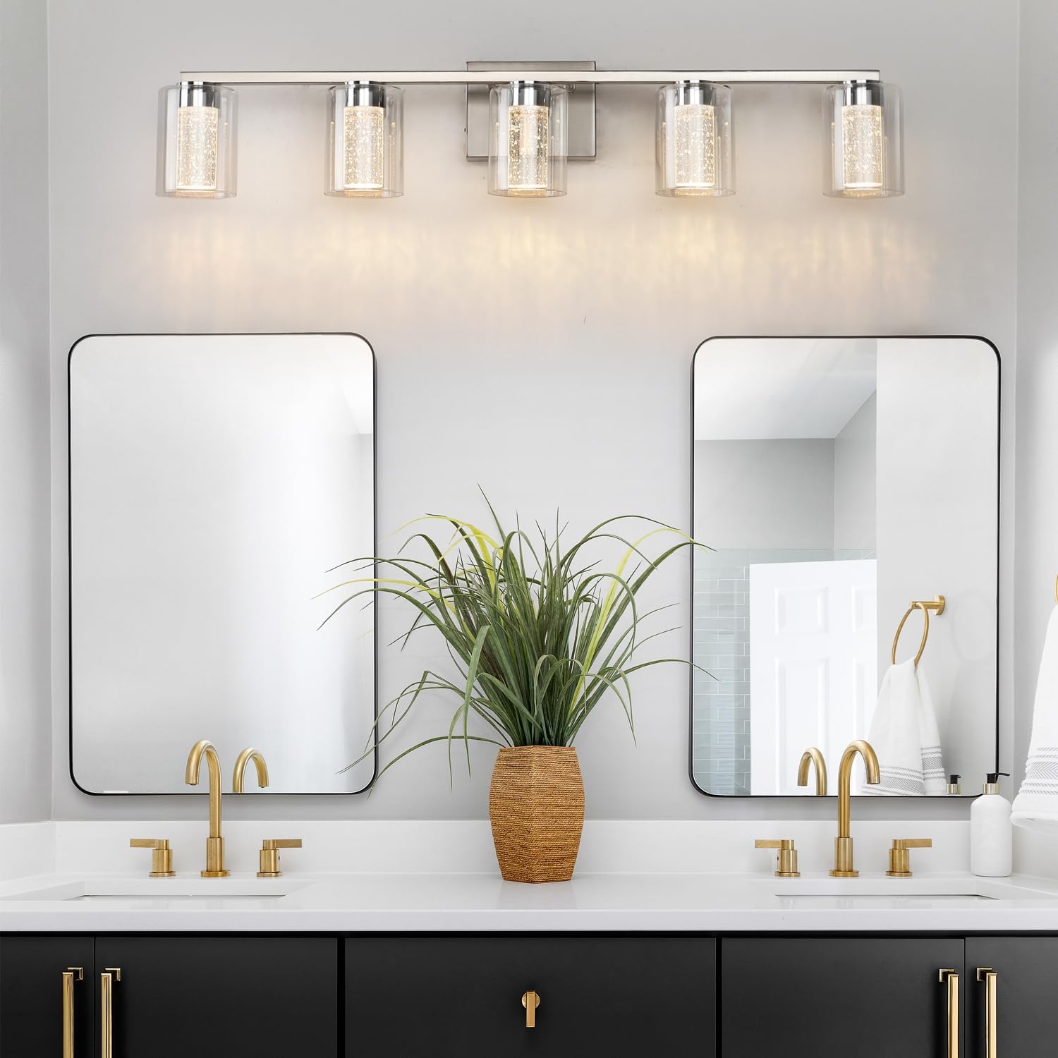 Detalle de SineRise b3f1f31a-54a6-43a6-adc3-c6c3ecce948c 5-Light Brushed Nickel Vanity Light