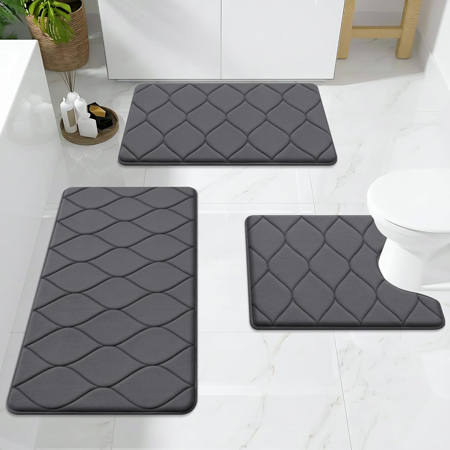 Detalle 2 de Smiry Memory Foam Bath Mat 59''x24'' in Dark Grey — ultra-soft, non-slip, quick-drying bathroom rug