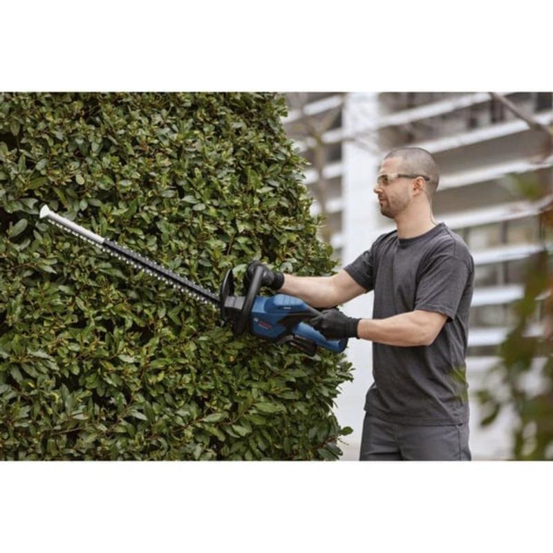 Thumbnail 2 de Cortasetos Bosch GHE 18V-60 inalámbrico: potencia y libertad para setos medianos