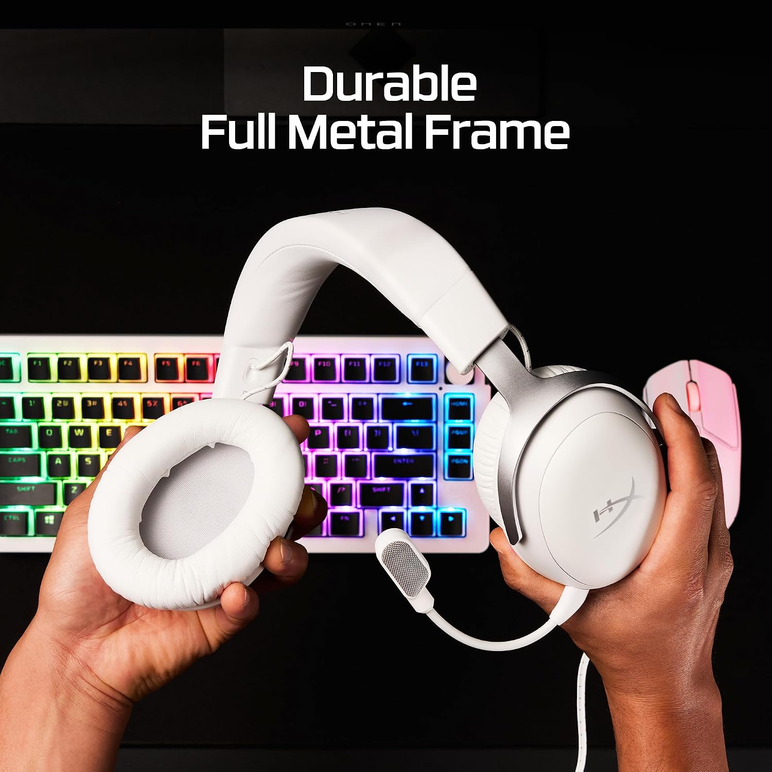Detalle 1 de HyperX Cloud III Wired Gaming Headset (PC, PS5, Xbox Series X|S) with DTS, 53mm Drivers & Ultra-Clear 10mm Mic