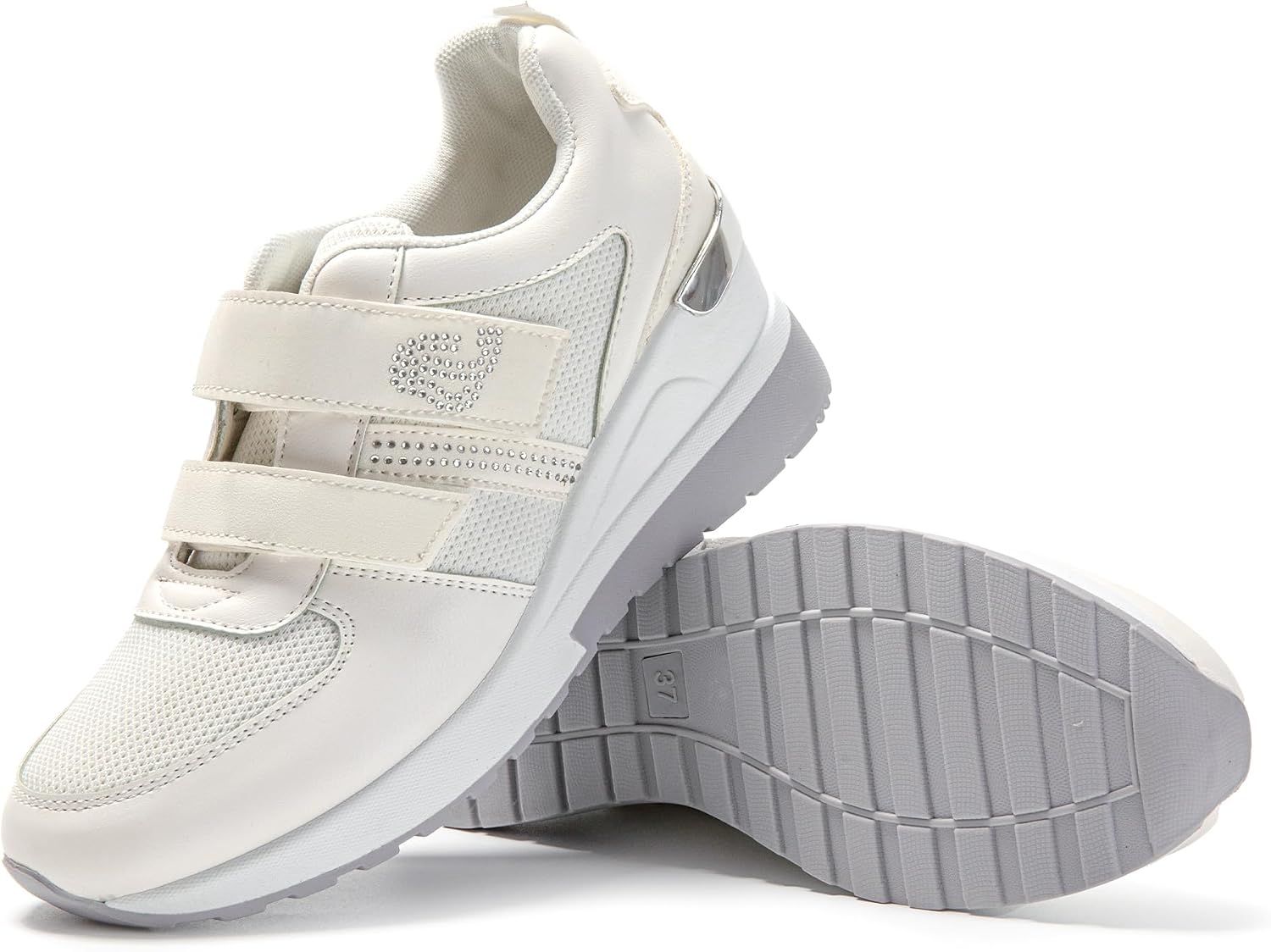Detalle de JOMIX damessneakers met klittenband, ademend bovenwerk en sleehak