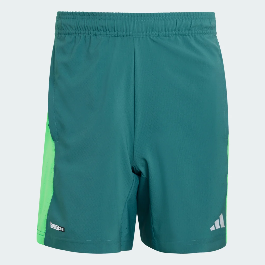 Detalle 2 de Pantalón corto Tech Apparel CLIMACOOL de adidas en verde