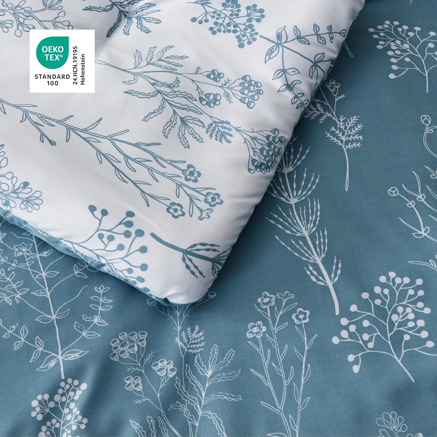 Detalle de Bedsure Bettdecke 135x200 mit Kissenbezug 80x80 – 2-teiliges Set für Allergiker, Taubenblau, 4 Jahreszeiten