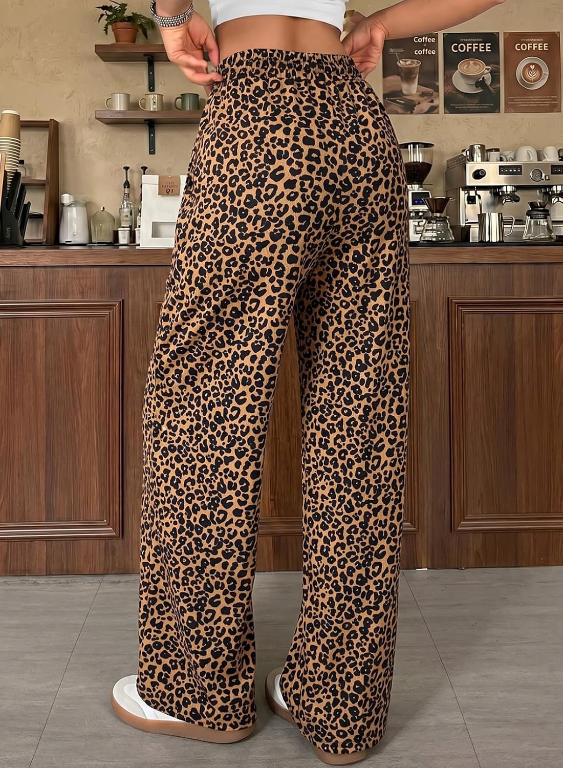Detalle 2 de Dokotoo Wide-Leg Sweatpants with Elastic Waist