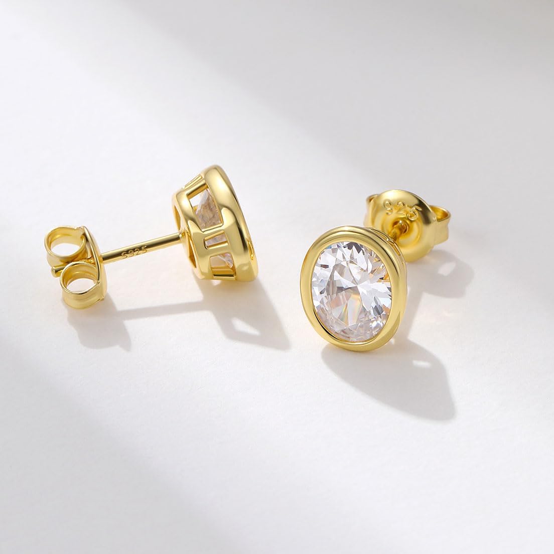 Detalle de Jiamiaoi 18K Weißgold überzogen Simulierte Diamant Ohrstecker aus 925er Silber mit Zirkonia (4–8 mm) – zeitloses Damen- und Herrenmodell