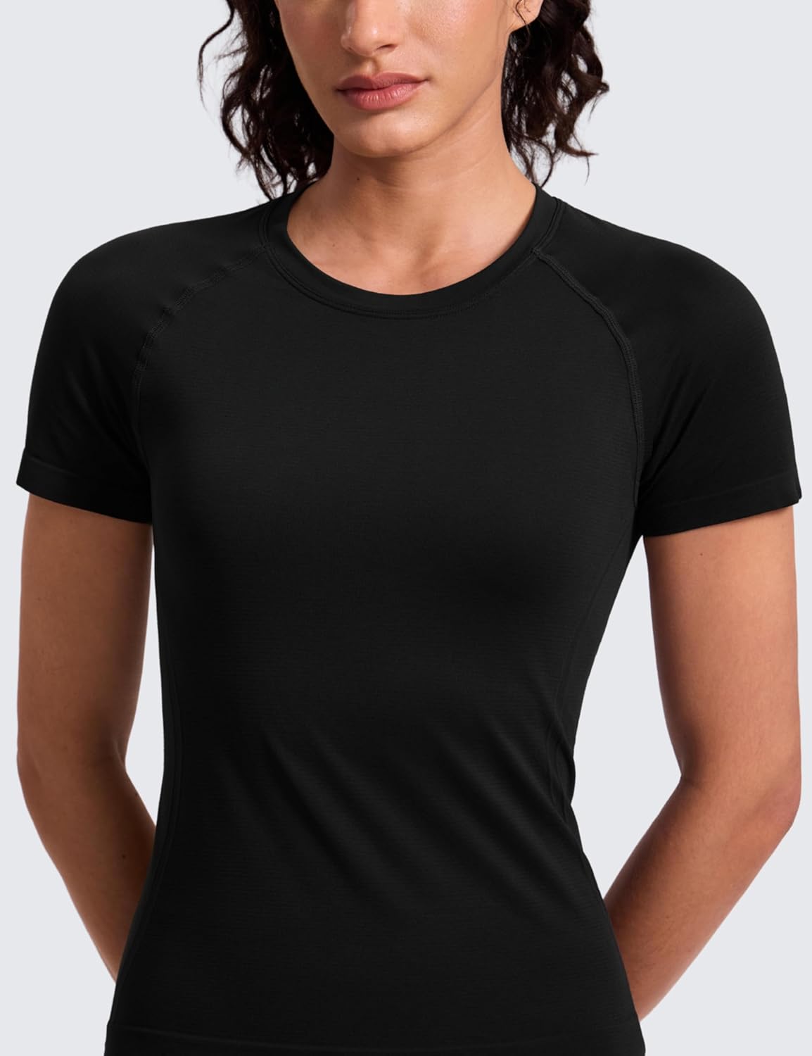 Detalle de CRZ YOGA Camicie Sportive a Maniche Corte da Corsa: libertà, traspirabilità e comfort senza cuciture