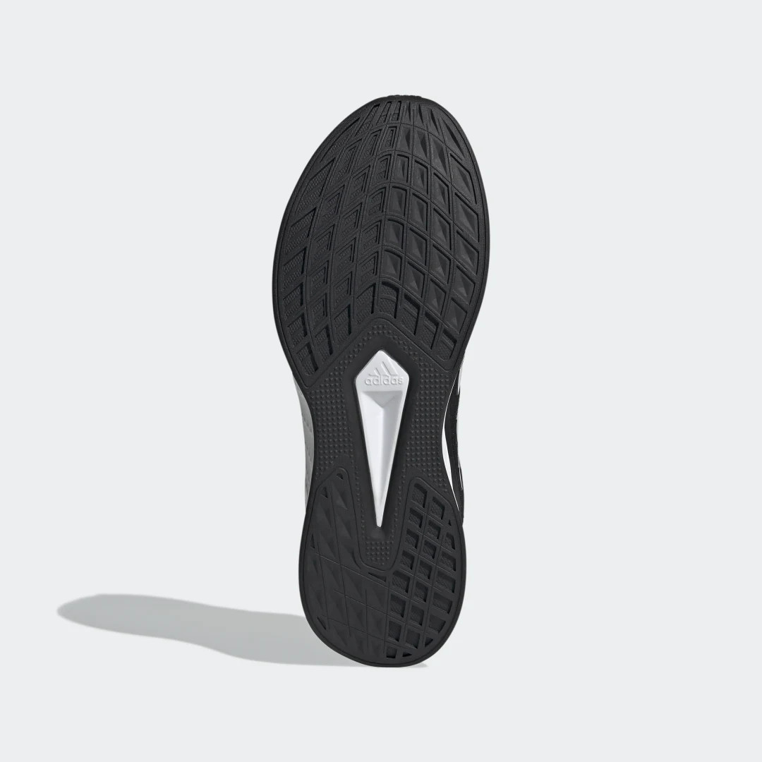 Detalle de Adidas Duramo SL negro: versatilidad y confort para uso diario