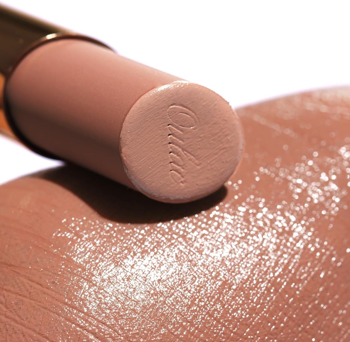 Detalle de Oulac Arancione Opaco - Rossetto Cremoso a Copertura Totale, Intensità e Idratazione in 4 g