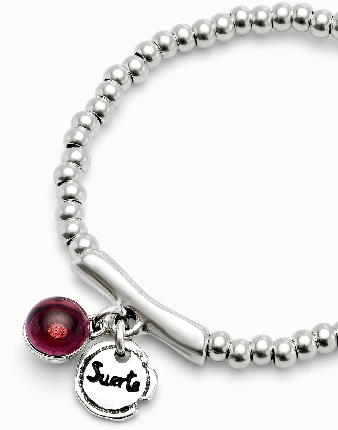 Detalle de UNOde50 Bracciale Perline Placcate in Argento Sterling e Vetro di Murano Rosso con Cuore