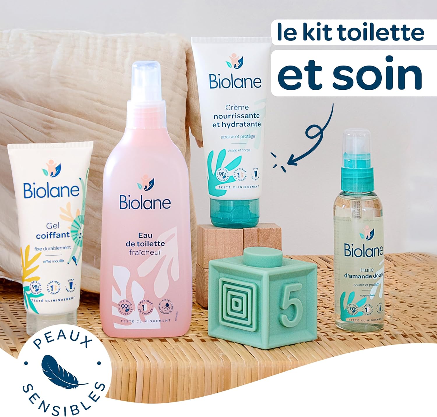 Thumbnail 1 de Kit Toilette & Soins Bébé Biolane : eau de toilette, crème visage & corps, huile d’amande douce et gel coiffant