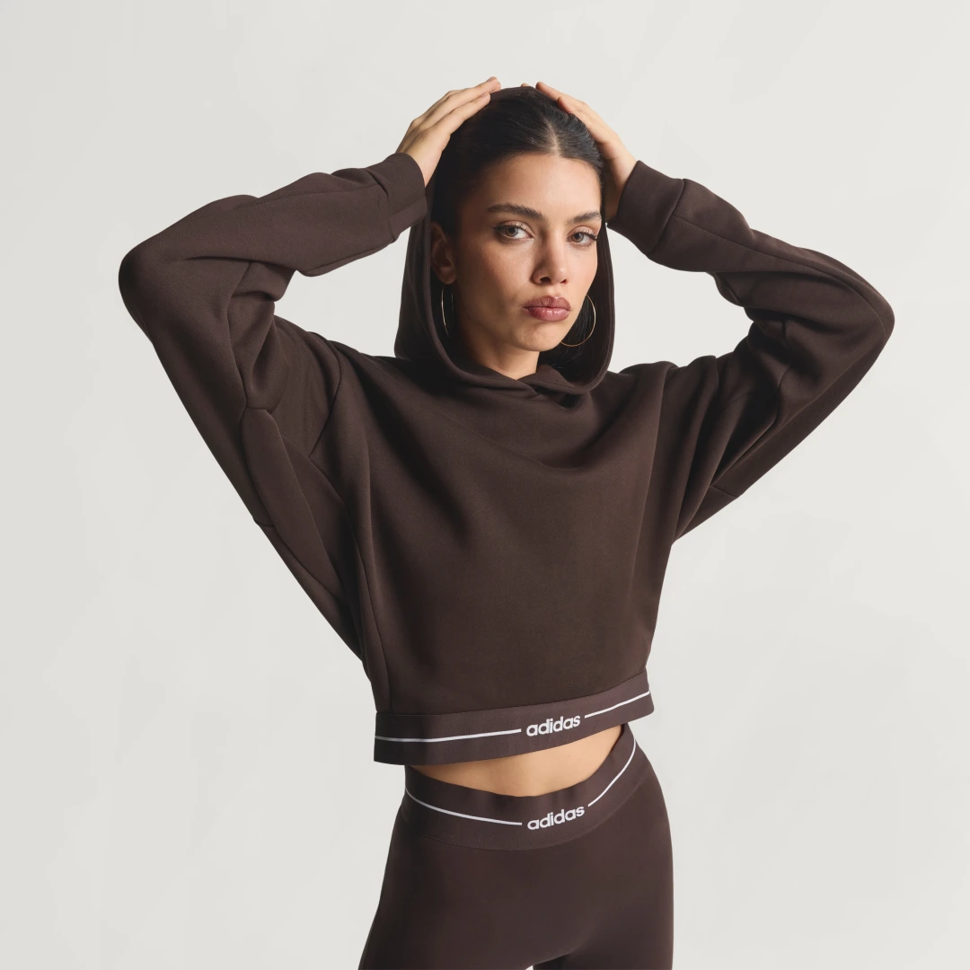 Detalle de Sudadera corta con capucha Hyperglam de Adidas – marrón