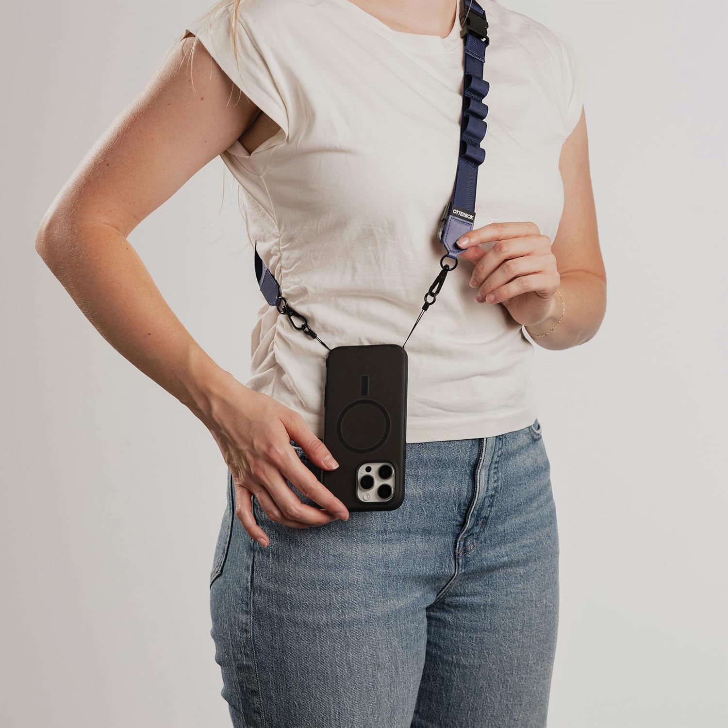 Thumbnail 3 de OtterBox 2-in-1 Crossbody Strap per il telefono – Viola