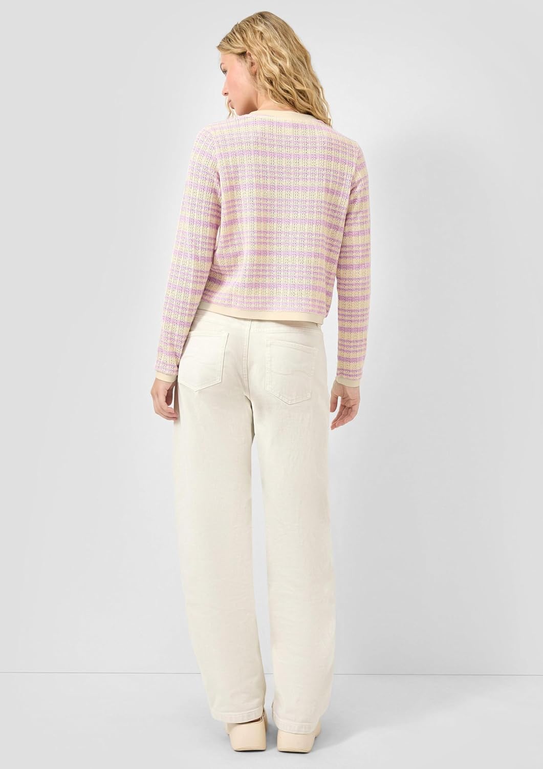 Detalle 2 de QS Damen Longsleeve mit Ajourmuster – Regular Fit, Rippware, Rundhalsausschnitt