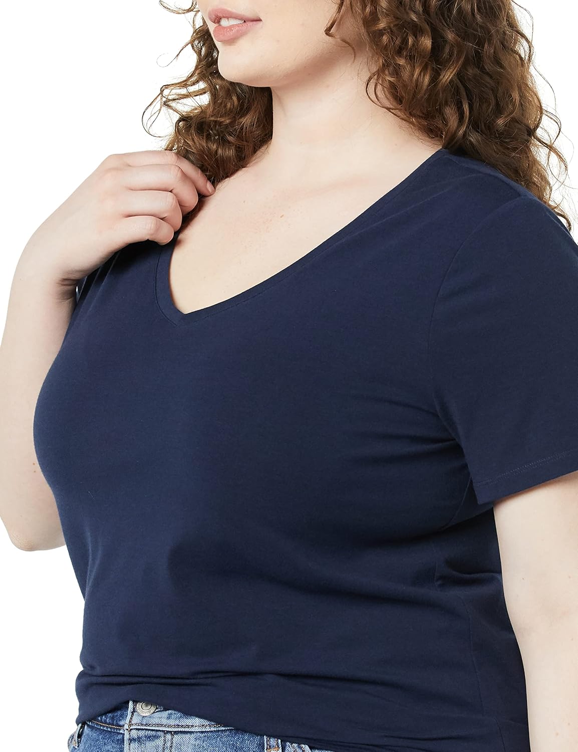 Thumbnail 2 de Amazon Essentials Women's Plus Size Short-Sleeve V-Neck T-Shirt, Multipacks