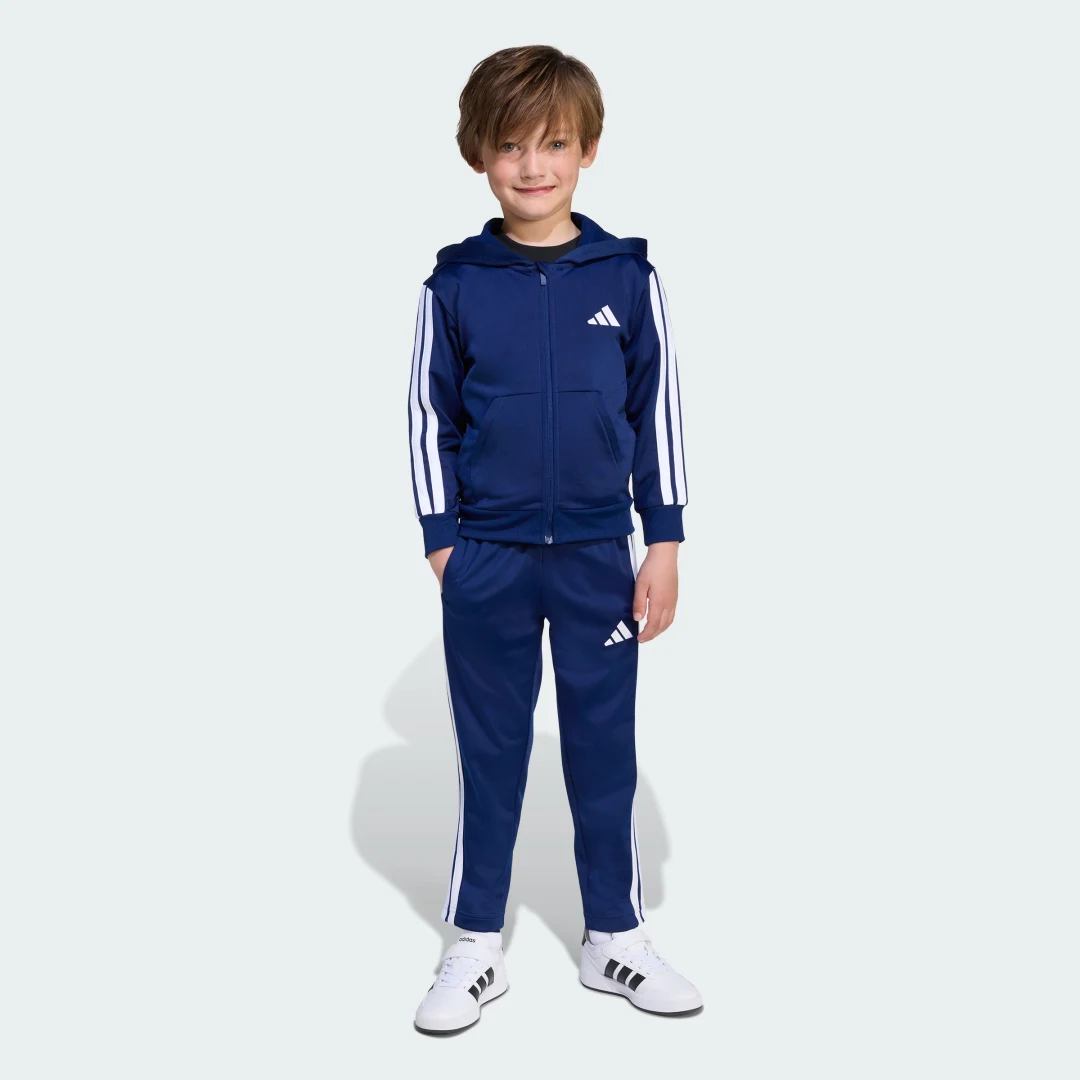 Detalle de Chándal Essentials de Adidas en color Azul