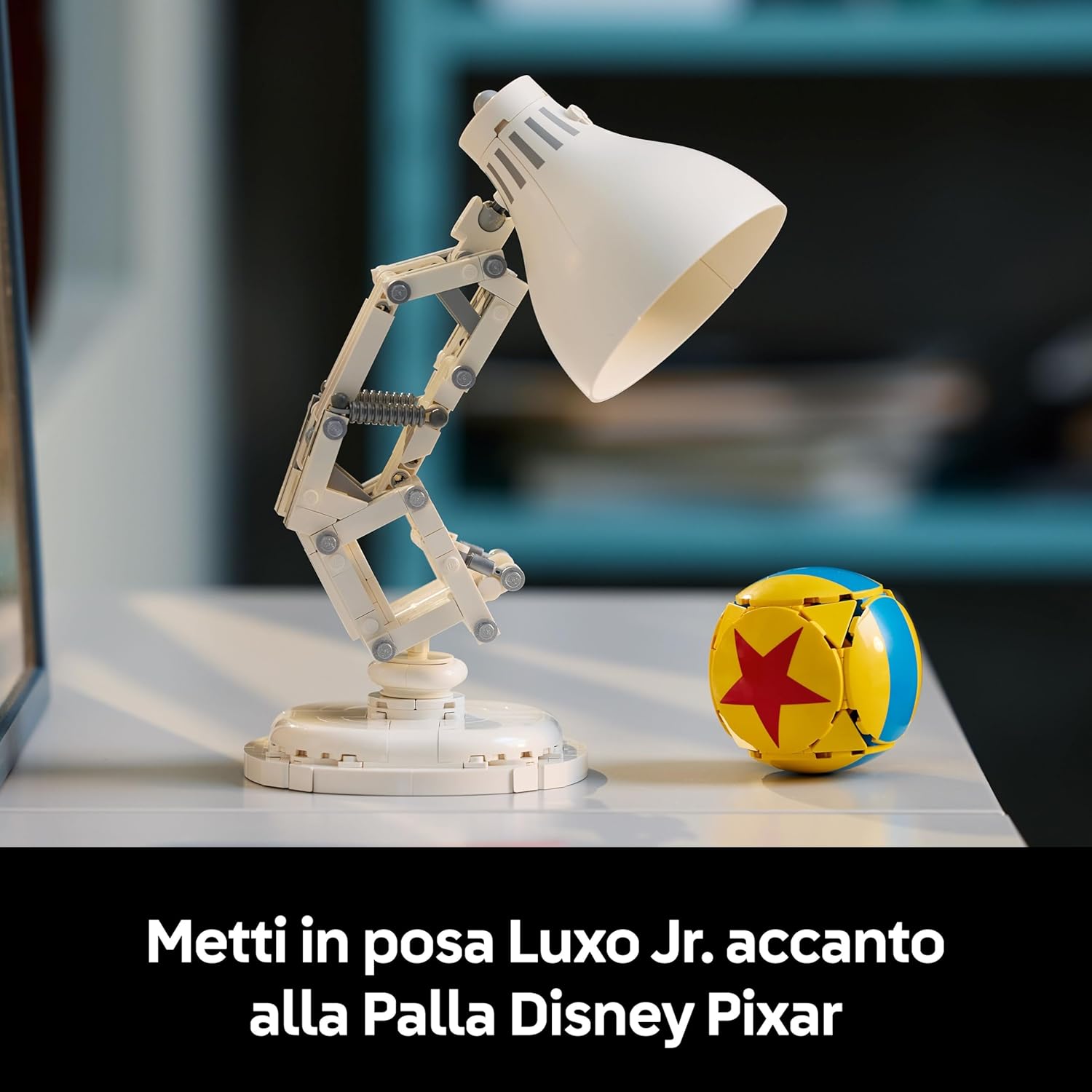 Detalle de LEGO Ideas Disney Pixar Luxo Jr. 21357: lampada da costruire per adulti, gadget cinema da collezione