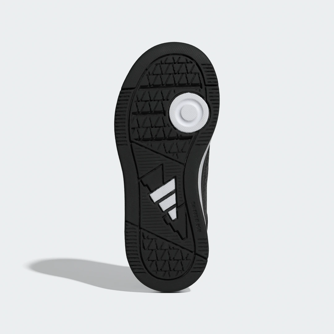 Detalle de Adidas TENSAUR SPORT 3.0 K – Zapatilla negra para entreno y uso diario