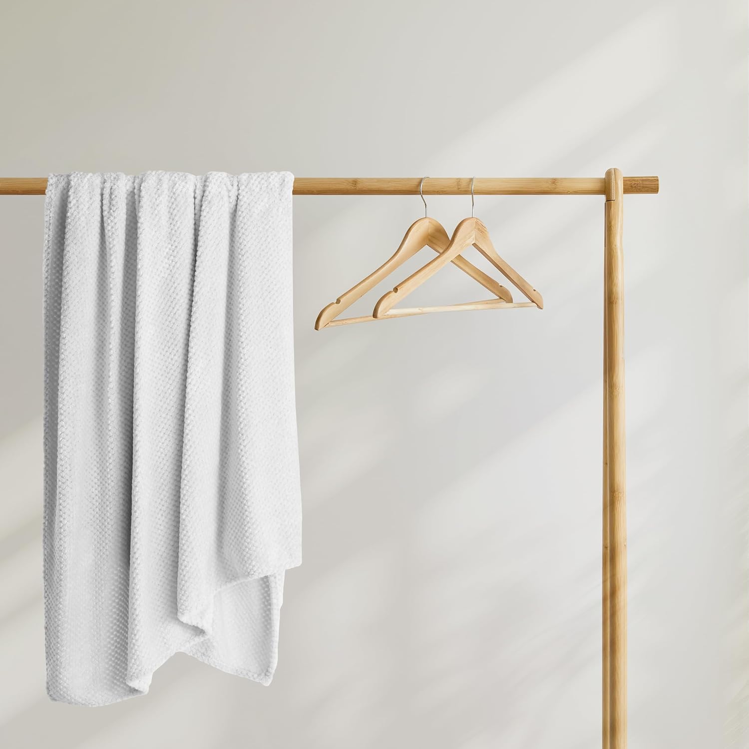 Detalle de DecoKing Couverture Polaire 220 x 240 cm – Plaid Doux en Microfibre