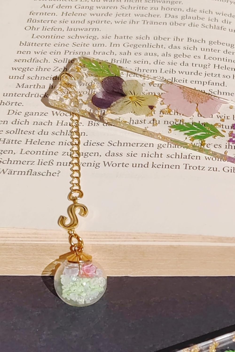 Detalle 2 de Famweylami Lesezeichen Buchstabe personalisiert 13,8 cm