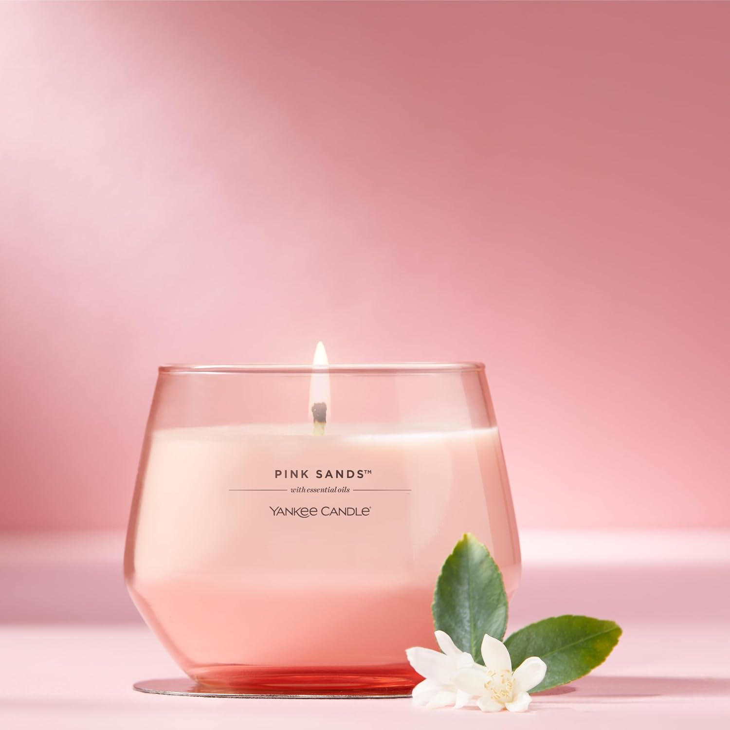Detalle 2 de Bougie parfumée Yankee Candle Studio Fresh Cut Roses (40 à 65 h) : roses fraîches, ambiance soignée