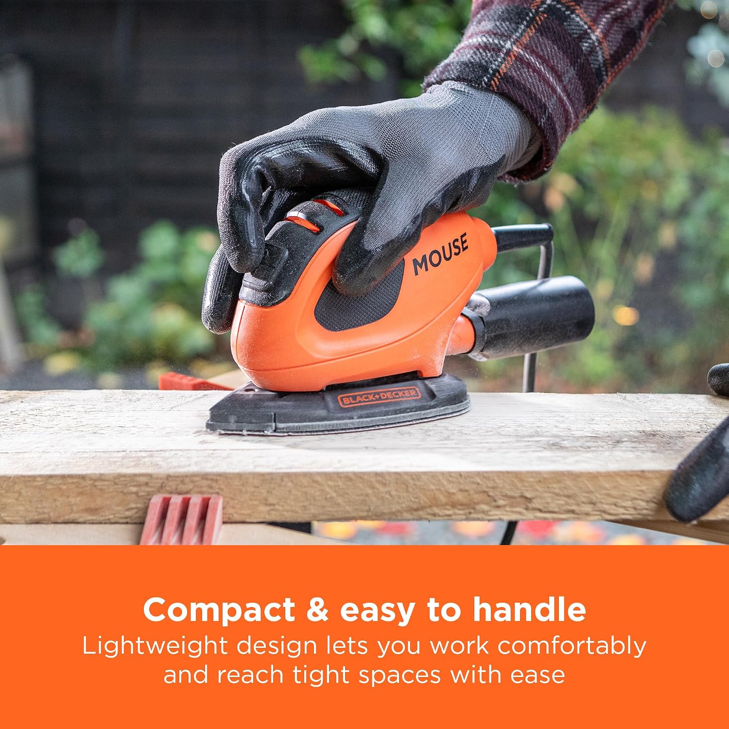 Thumbnail 1 de BLACK+DECKER 55W Compact Electric Mouse Sander BEW230BC-GB