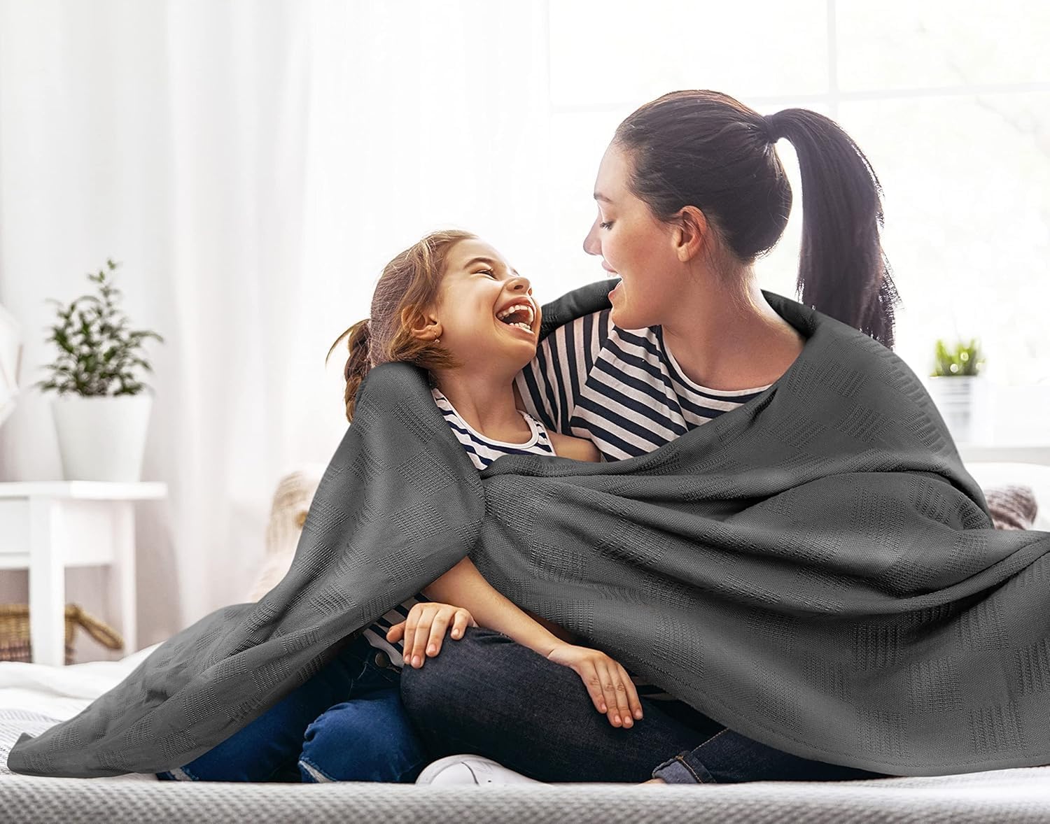 Detalle 2 de Utopia Bedding 100% Cotton Thermal Blanket, Queen, Smoke Gray, Dobby Weave