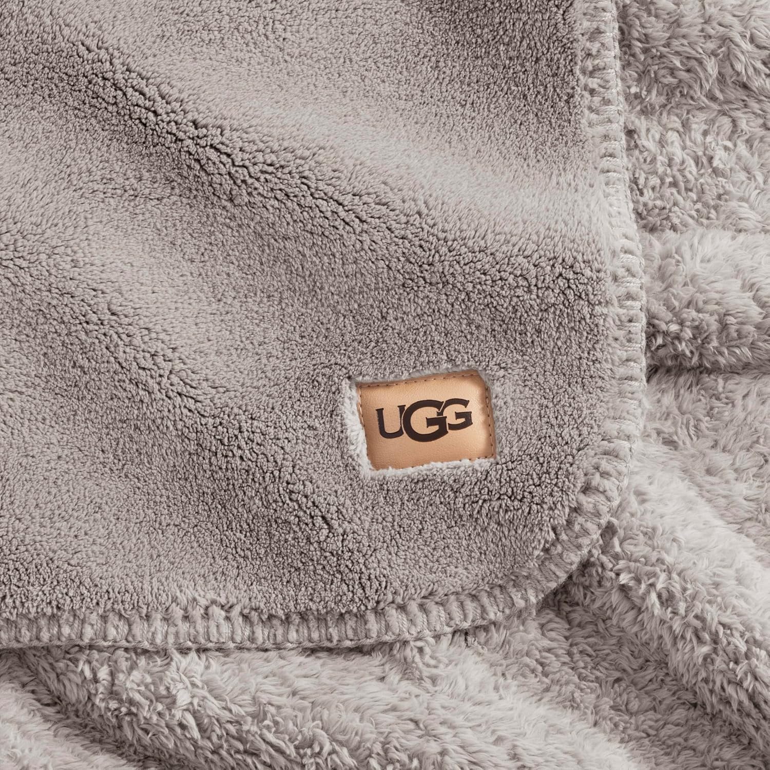 Thumbnail 5 de UGG Whitecap Plush Throw Blanket 50" × 70"