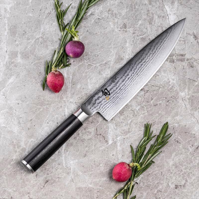 Detalle 2 de Shun DM0706 nóż szefa kuchni 20 cm, stal damasceńska, rękojeść Pakkawood