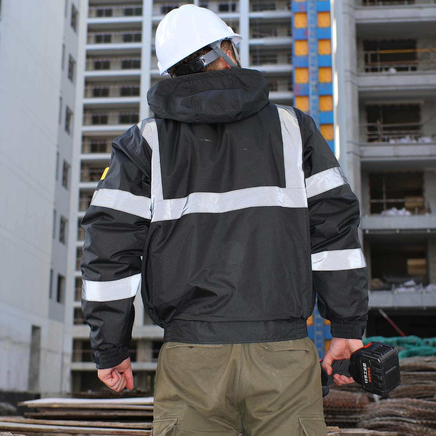 Detalle de sesafety High-Visibility Class 3 Waterproof Bomber Jacket with Reflective Strips