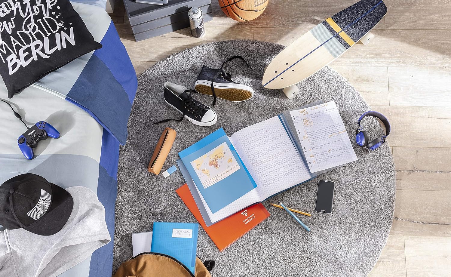 Thumbnail 4 de Clairefontaine 984420AMZC – Lot de 2 Cahiers Agrafés Koverbook 24x32 cm, 48 Pages, 90 g, Couverture Polypro, Incolore