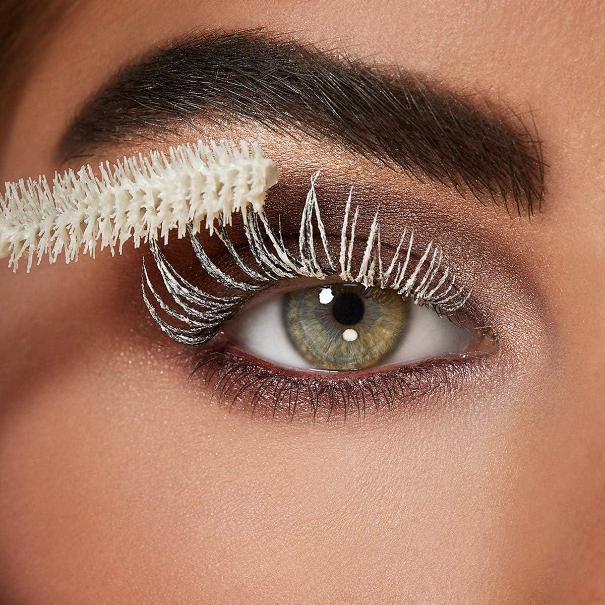 Thumbnail 2 de KIKO Milano Building Base Mascara Volumizing & Caring Effect Primer | Base Mascara Intensificatore Di Effetto Volume E Lunghezza