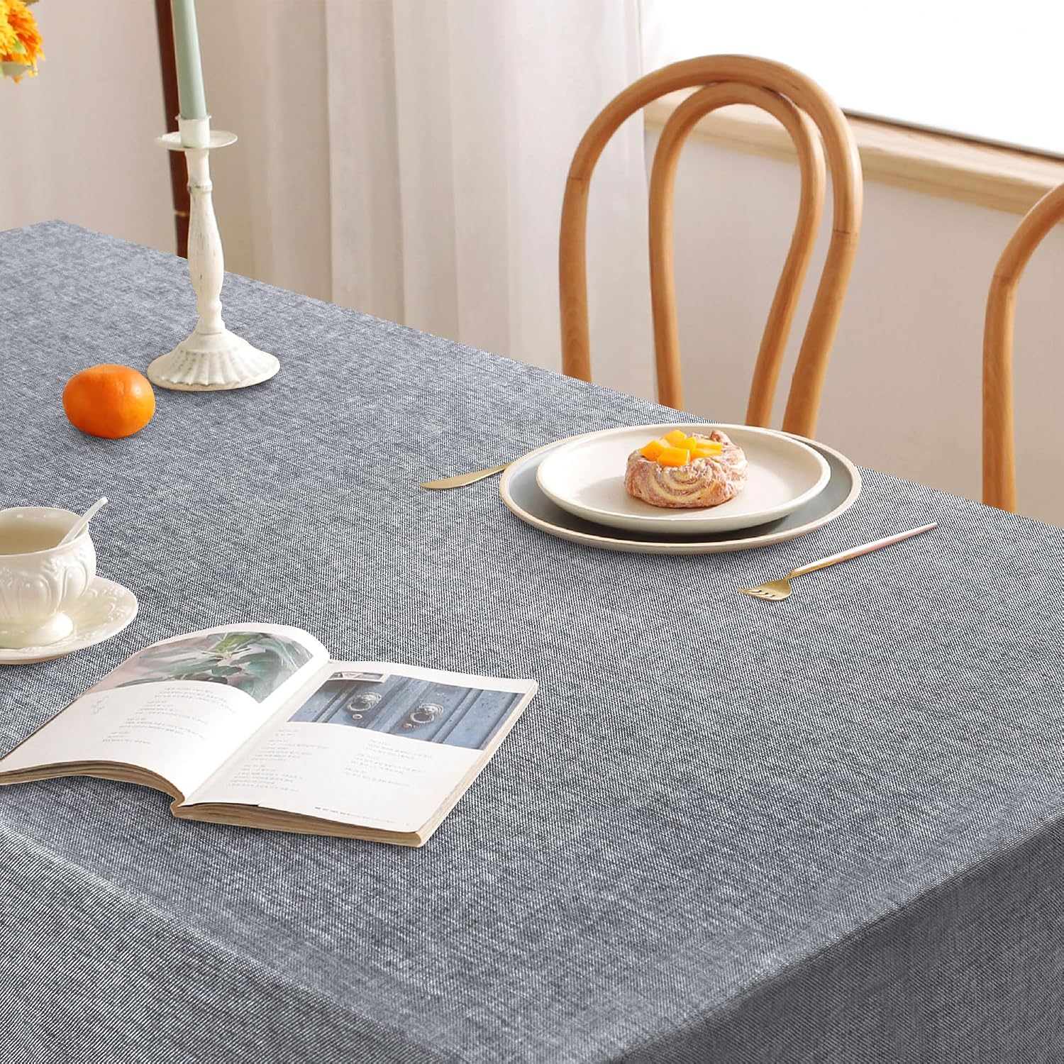 Detalle de DWCN Grau Tischdecke 135x200 cm – Leinenoptik, wasserabweisend und abwaschbar