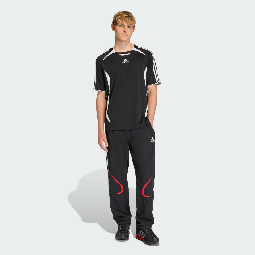 Detalle de Camiseta Teamgeist Adicolor de Adidas en Negro