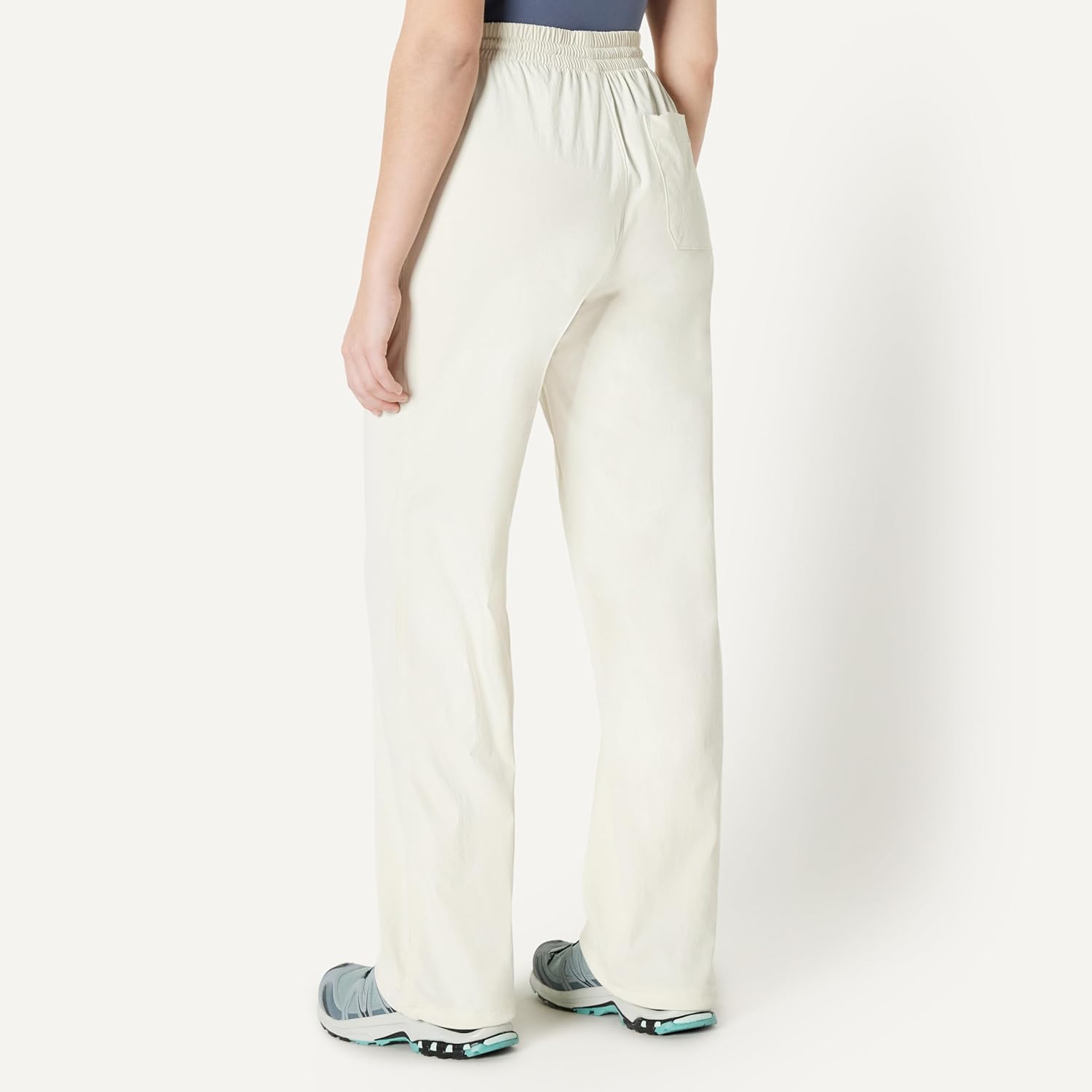 Thumbnail 2 de Amazon Essentials Women's Water-Repellent High-Rise Relaxed-Fit Active Hiking Trousers