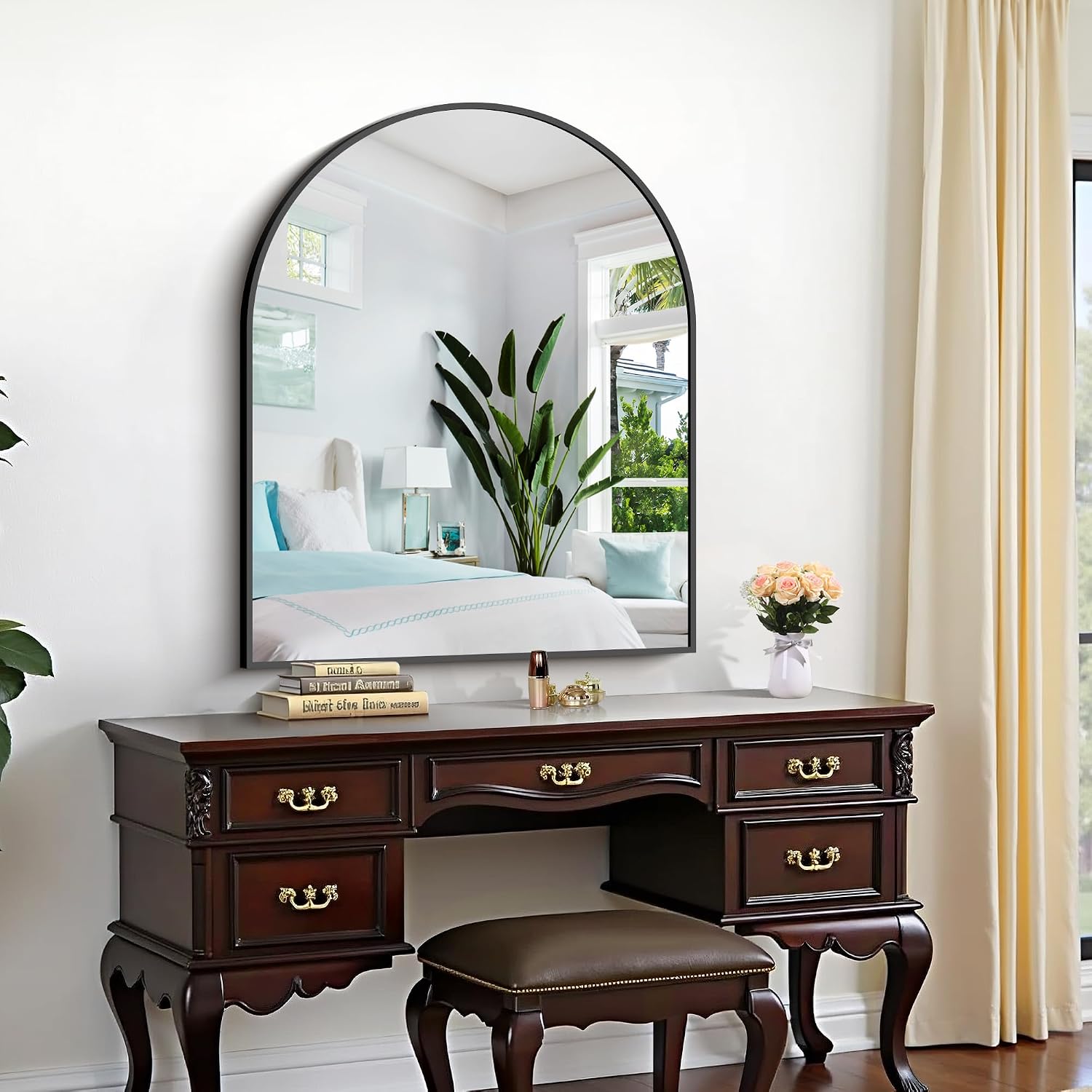Detalle 2 de CIRCUMI Arched Wall Mirror 30x36 🪞