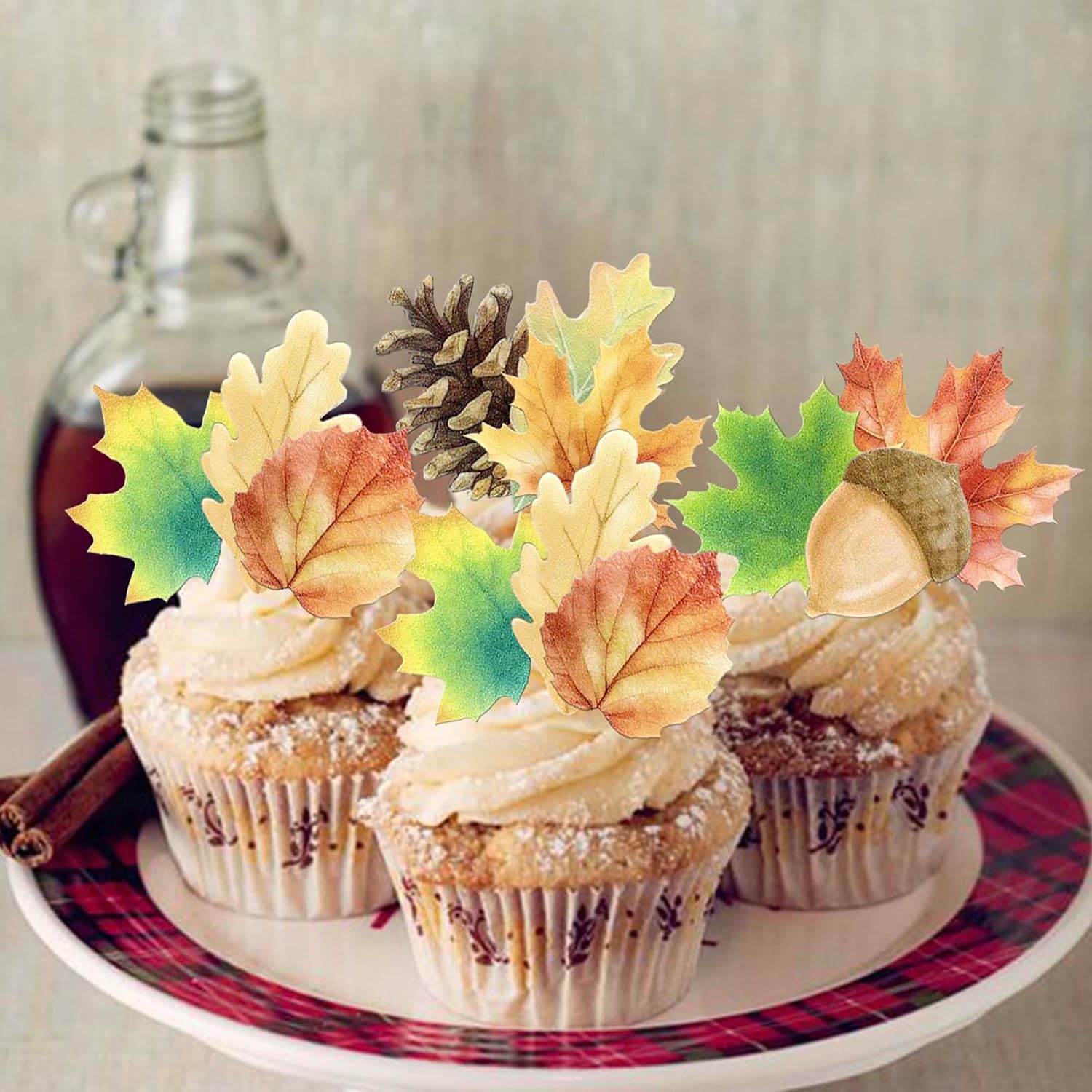 Detalle 2 de Xsstarmi 63 Pack Autumn Edible Cupcake Toppers – Rice Paper Fall Leaves & Pine Cone Picks