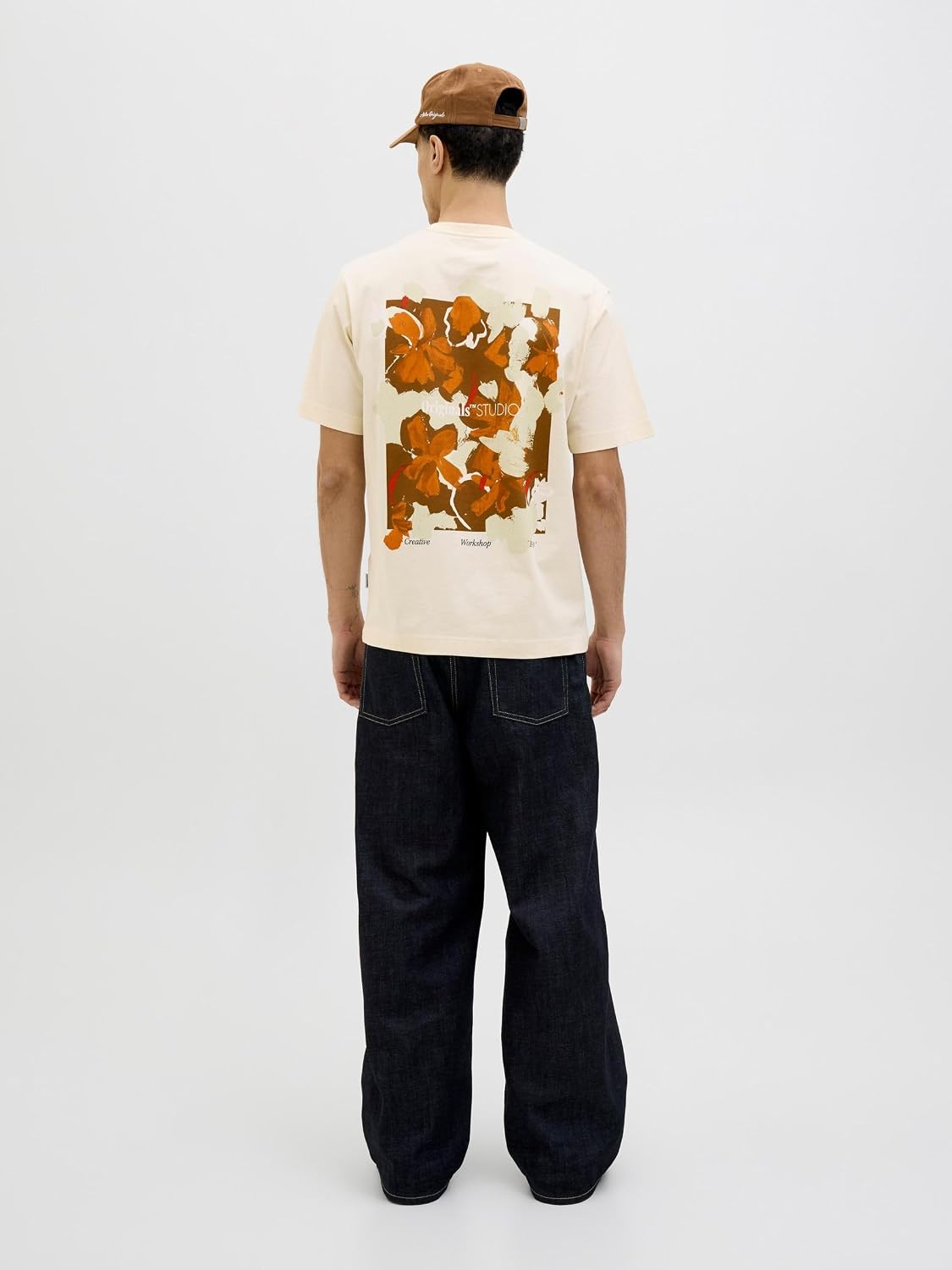Detalle de JACK & JONES Painted Back Tee SS Crew Neck Jorvarenna – Maglietta con Scollo Rotondo da Uomo