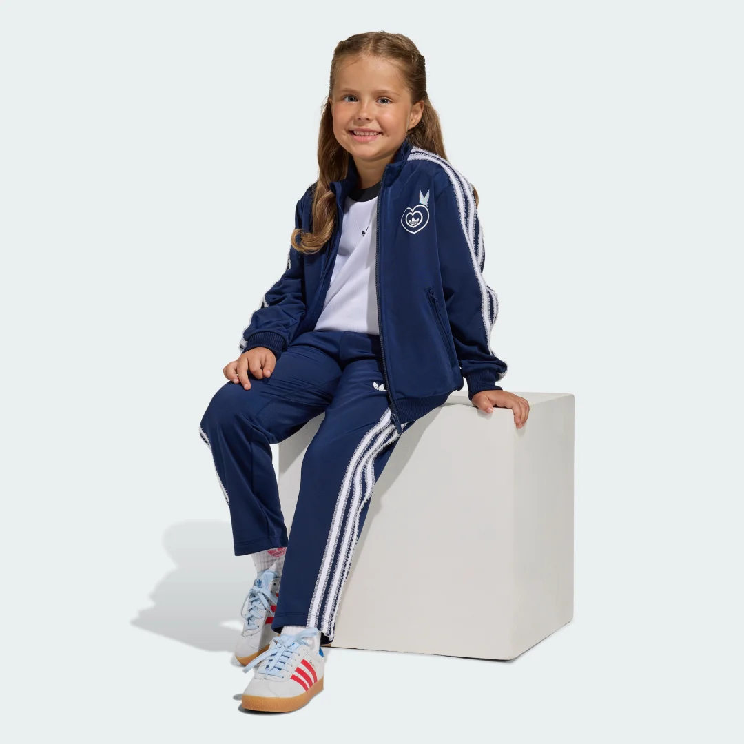 Detalle de CHÁNDAL ADIDAS DISNEY FIREBIRD – Azul