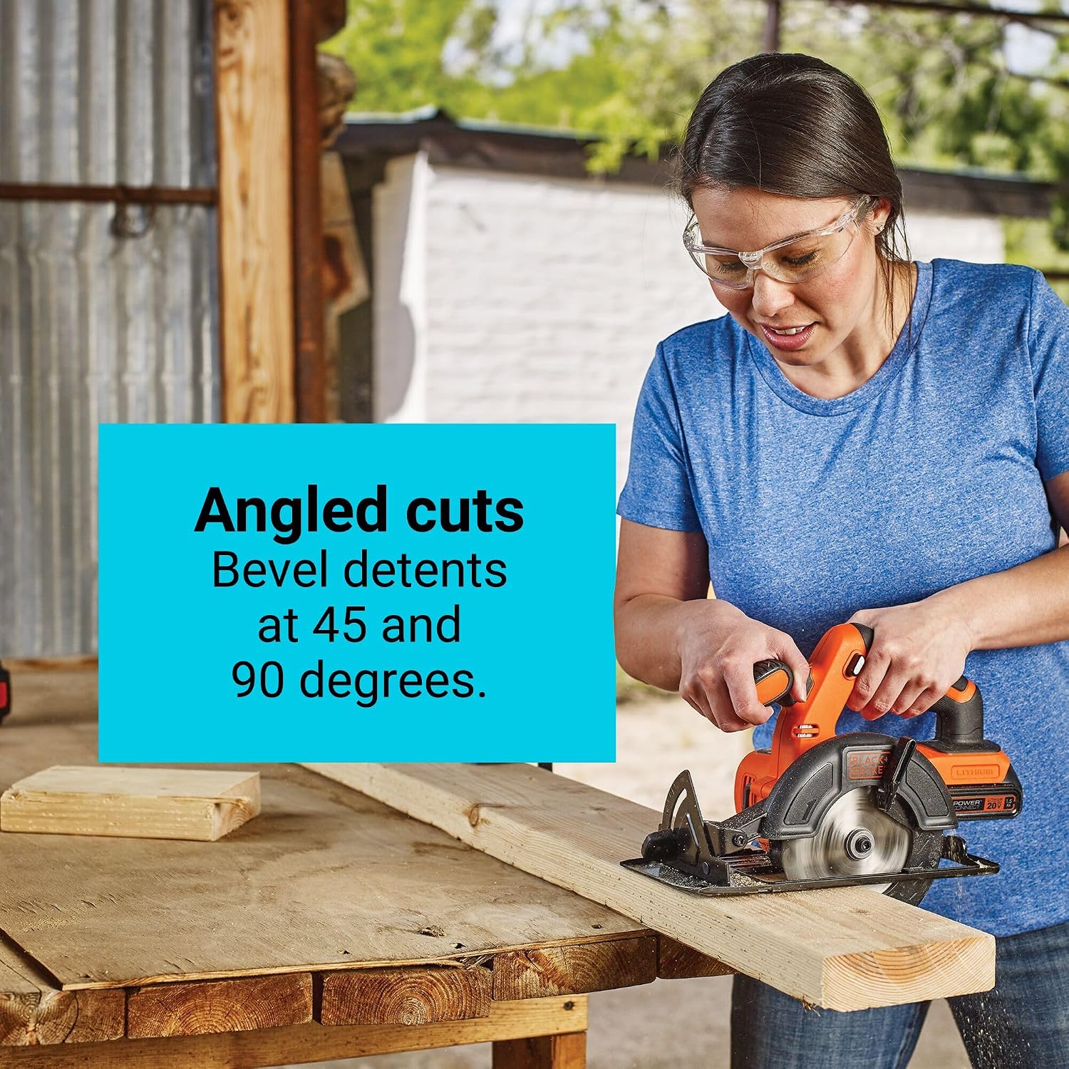 Detalle de BLACK+DECKER BDCCS20B 20V MAX* POWERCONNECT Cordless Circular Saw, 5-1/2 in.