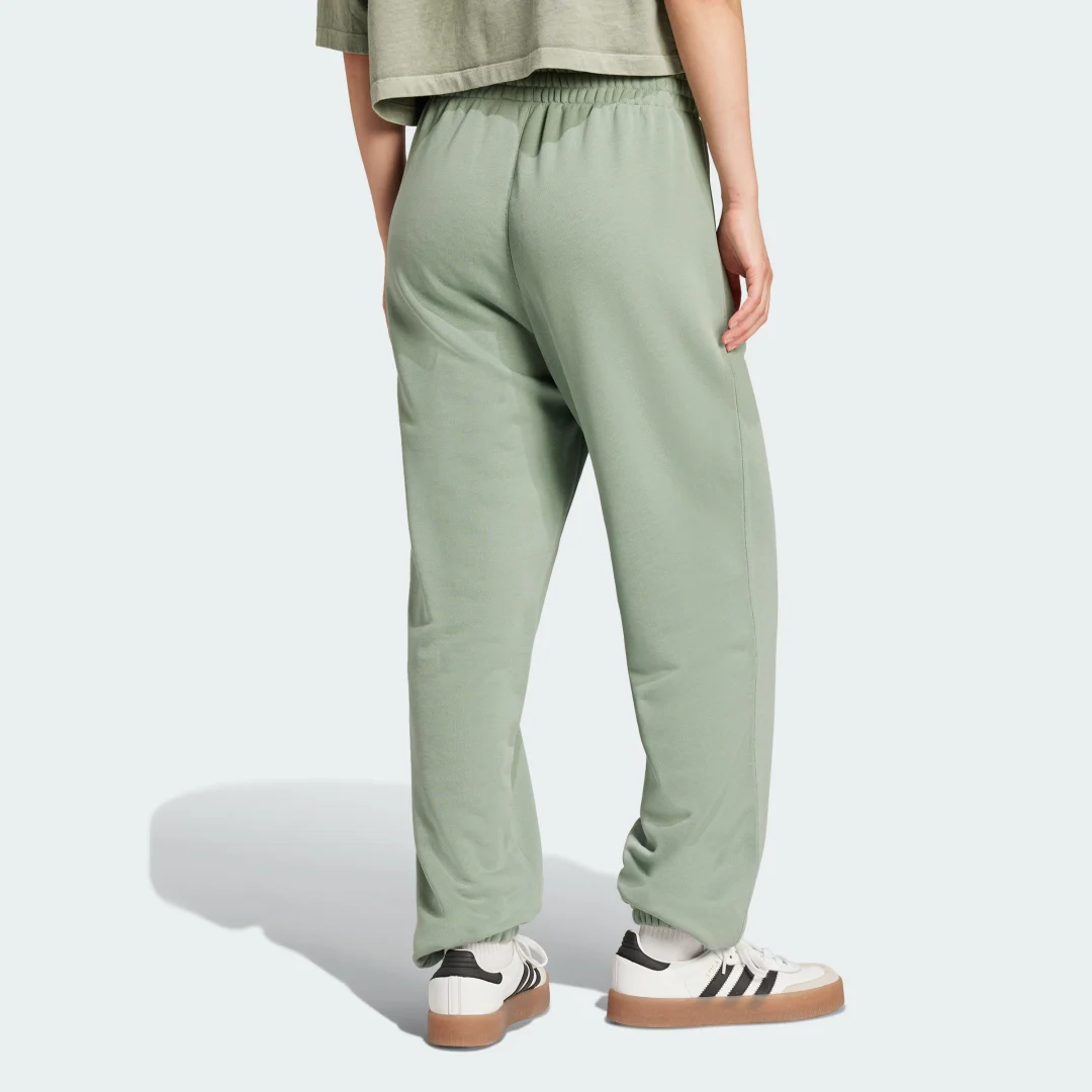 Thumbnail 1 de Adidas Pantalón Essentials French Terry: verde, cómodo para el día a día