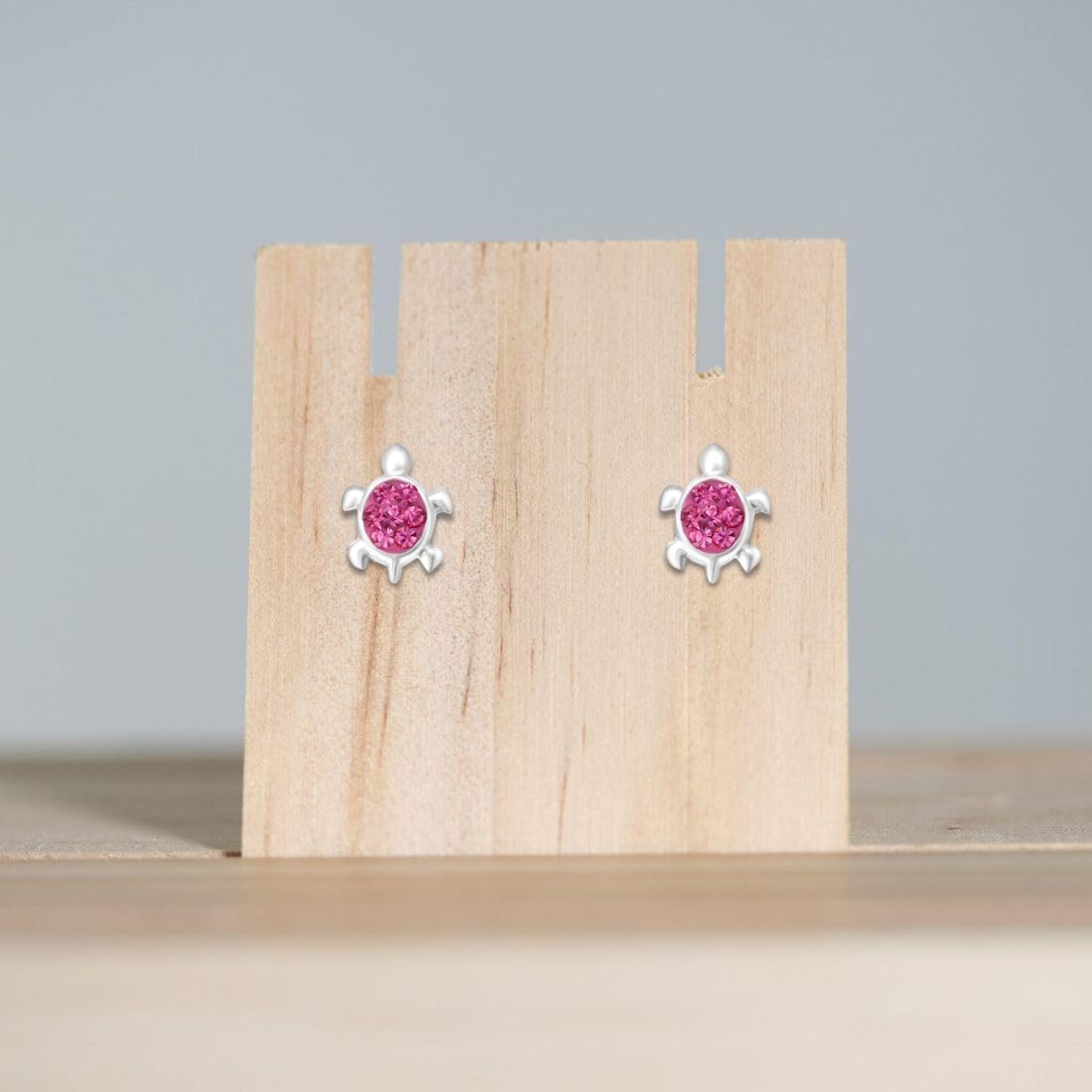Thumbnail 3 de Zenvie Sterling Silver Turtle Stud Earrings with Crystals (10mm x 9mm) – Gift Box Included