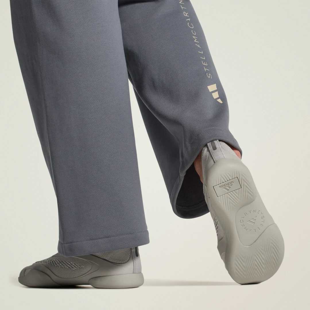 Detalle de Zapatilla Taekwondo adidas by Stella McCartney