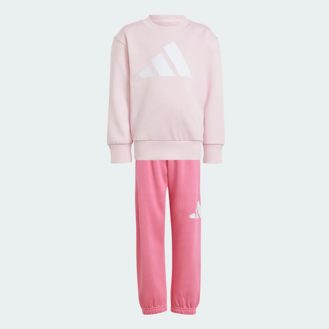 Detalle de Conjunto Essentials Rosa para niños de Adidas: sudadera y pantalón