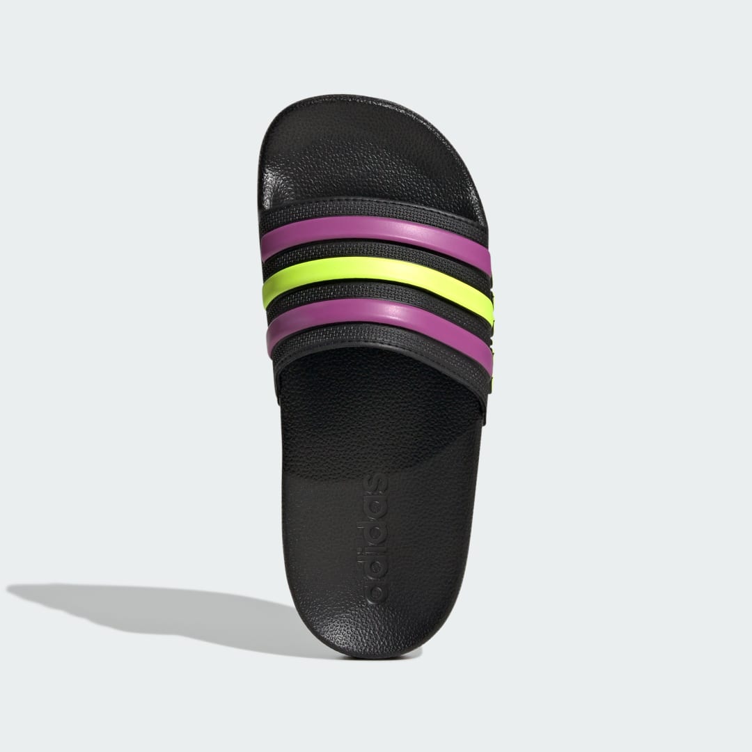 Thumbnail 1 de Adilette Shower de Adidas: sandalia de ducha en negro, para uso diario cómodo