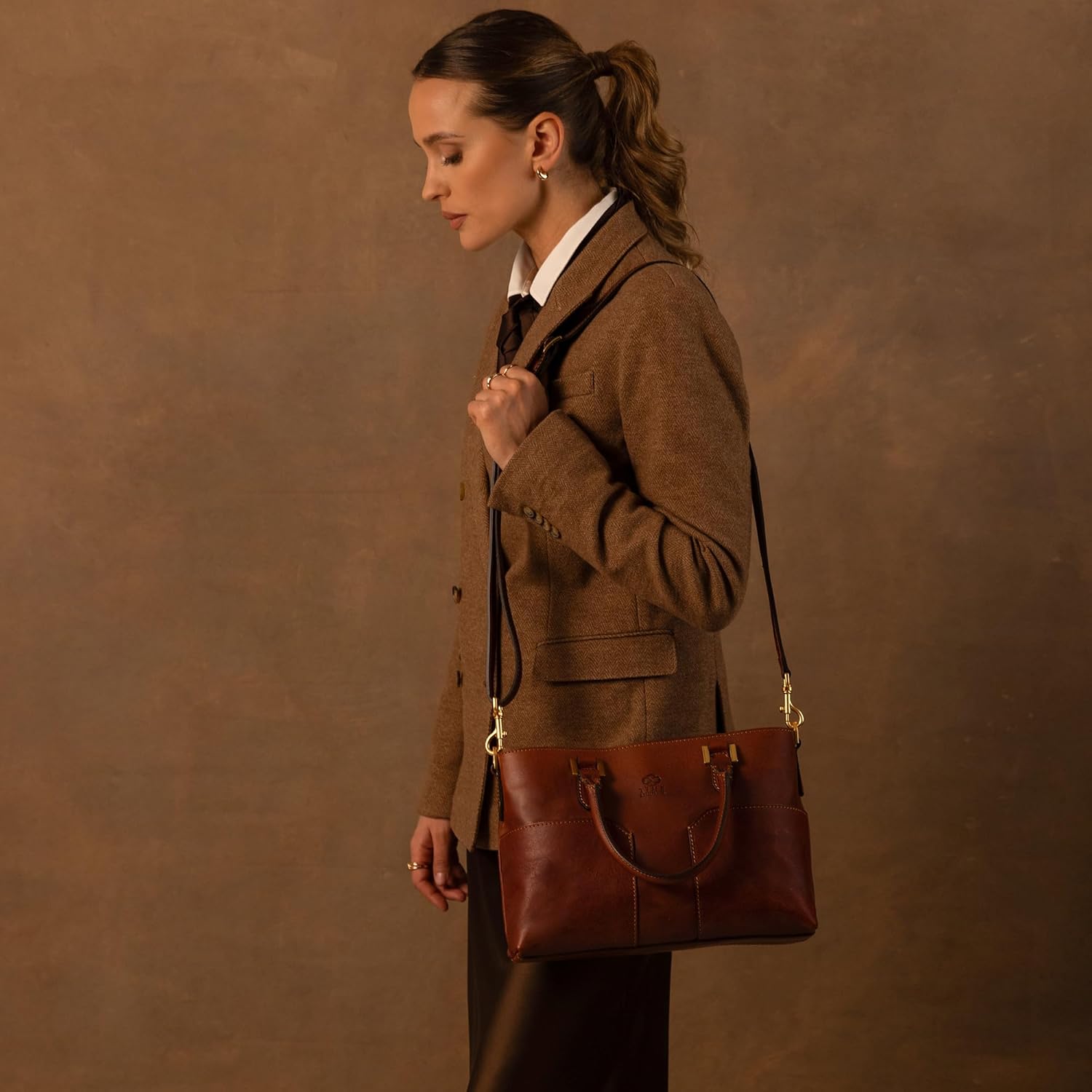 Thumbnail 2 de Time Resistance Tote bag en cuir pour femme — Sac à main moderne en cuir, fait main en Italie