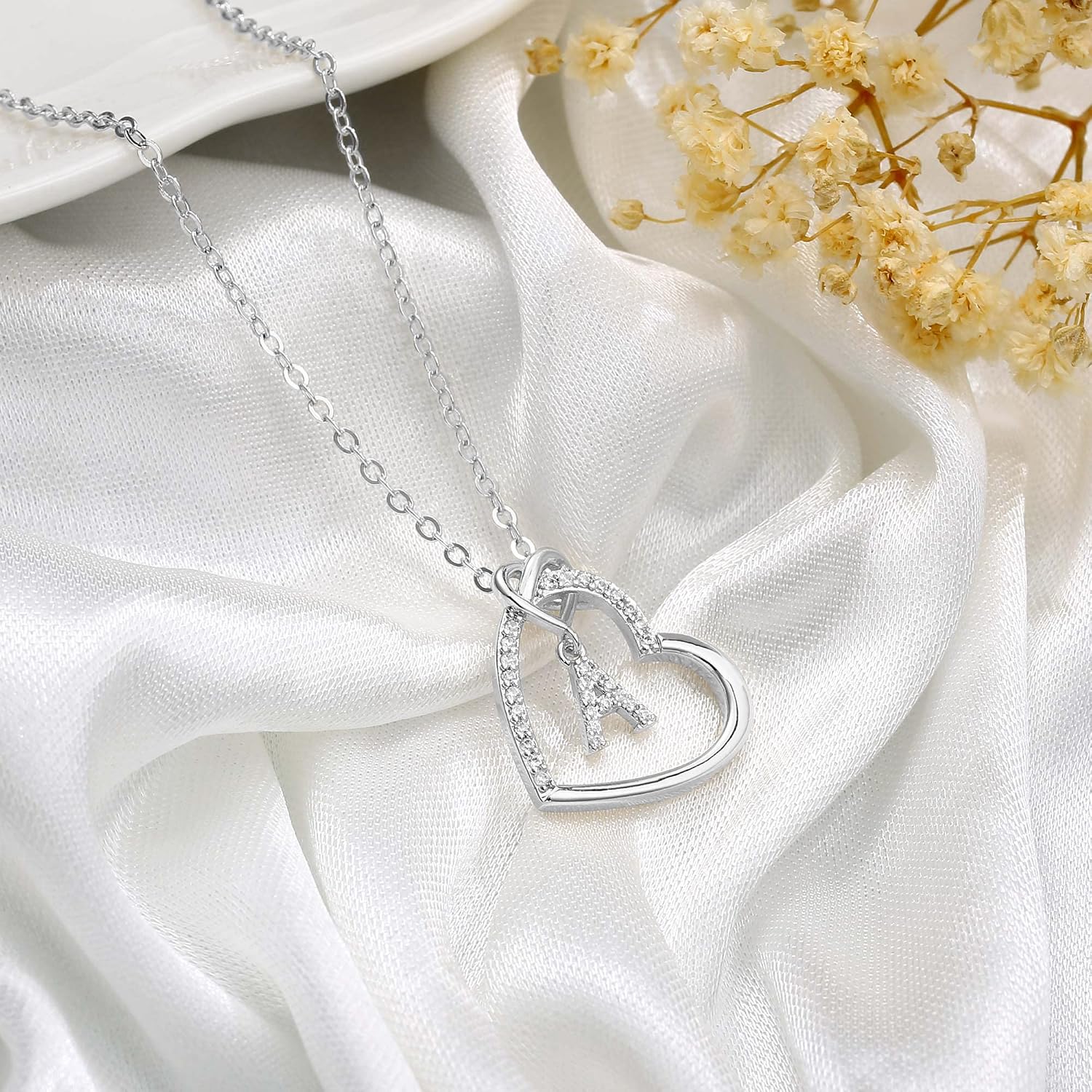 Detalle de TINGN Chaîne en or et argent avec lettres — pendentif cœur, or 14 carats rempli de zircons cubic, pour femme et fille